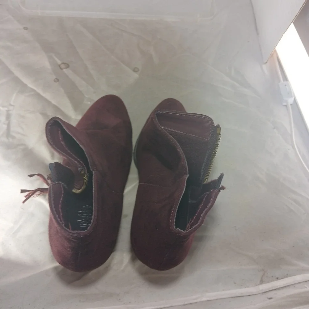 Charlotte Russe Ankle‎ Boots 7 Burgundy Faux Suede Tassel Block Heel Booties